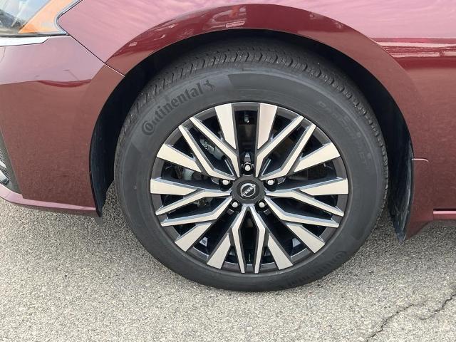 2023 Nissan Altima Vehicle Photo in GREEN BAY, WI 54302-3701