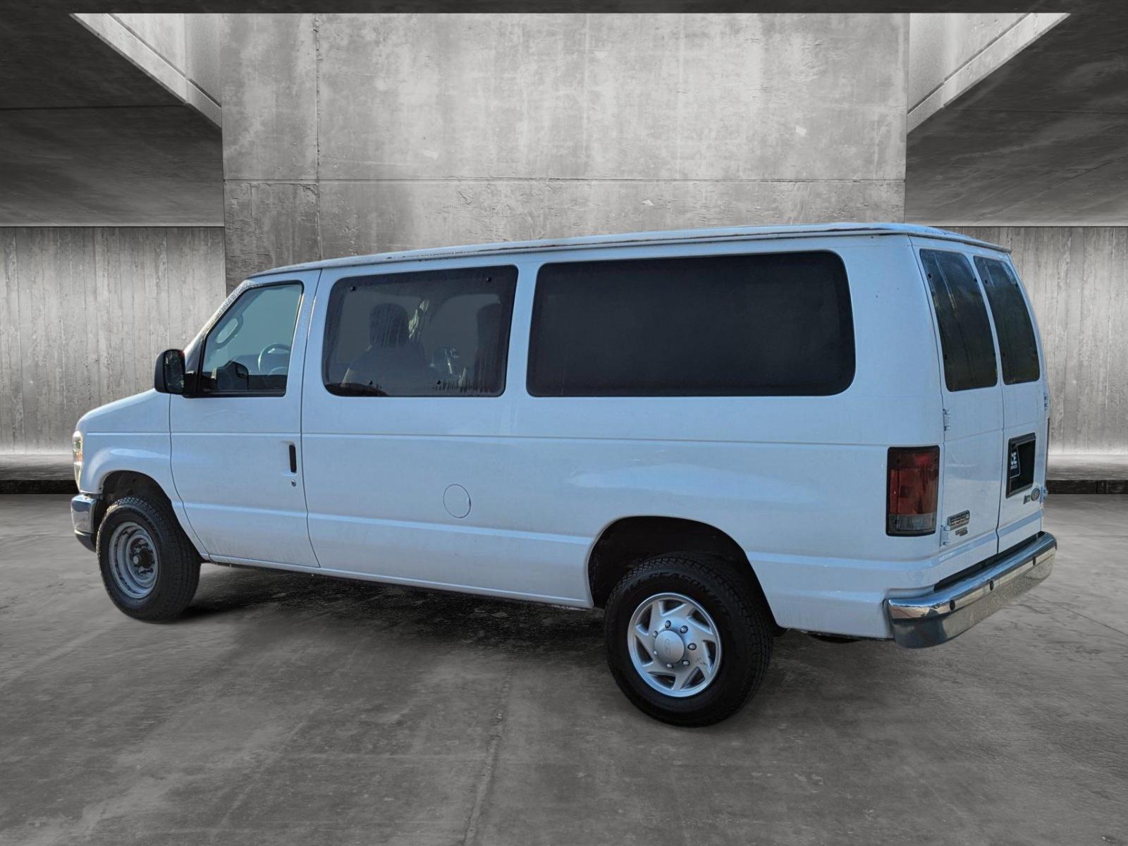 2010 Ford Econoline Wagon Vehicle Photo in Corpus Christi, TX 78415