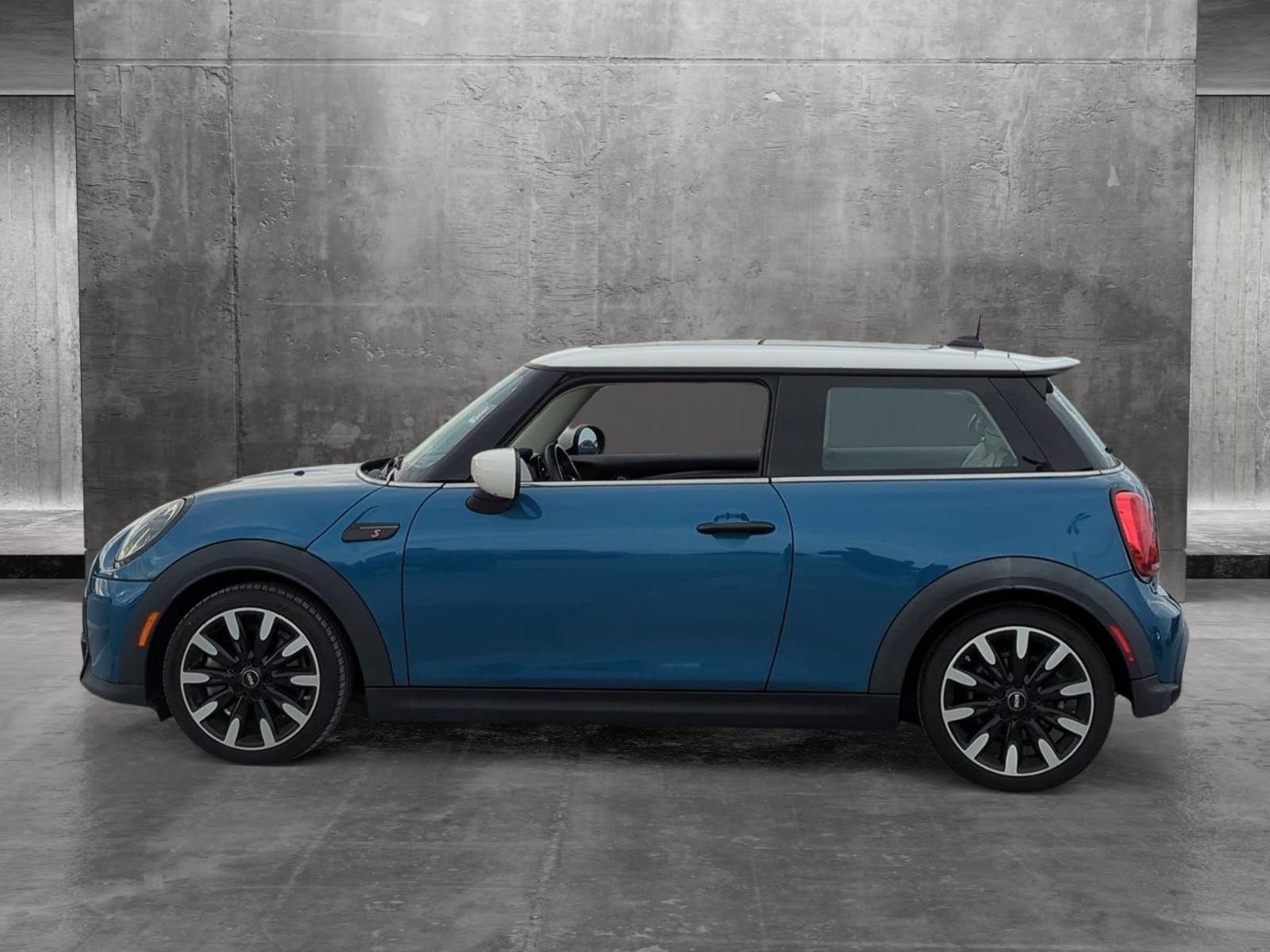 2022 MINI Cooper S Hardtop 2 Door Vehicle Photo in Ft. Myers, FL 33907