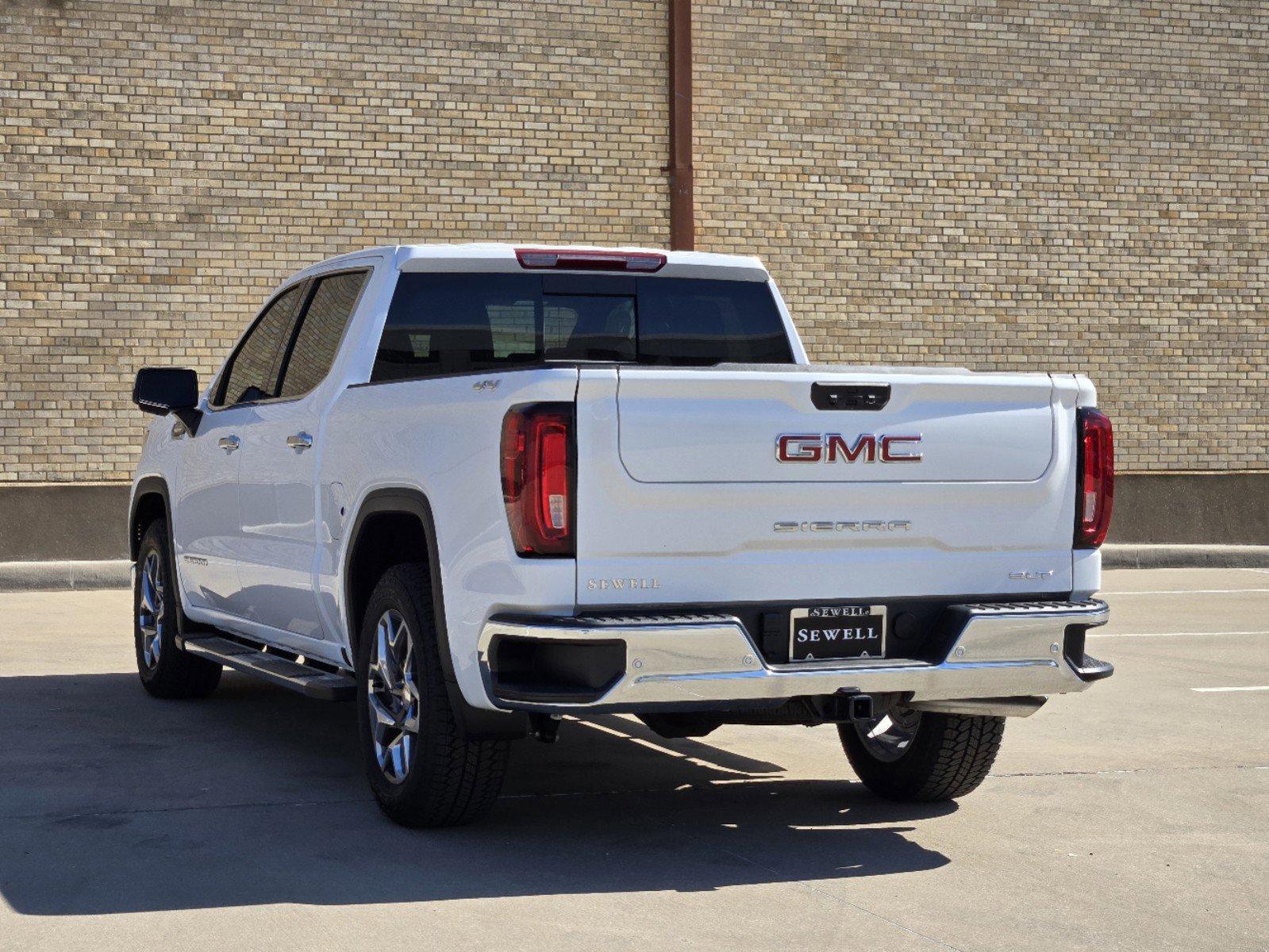 2024 GMC Sierra 1500 Vehicle Photo in DALLAS, TX 75209-3016