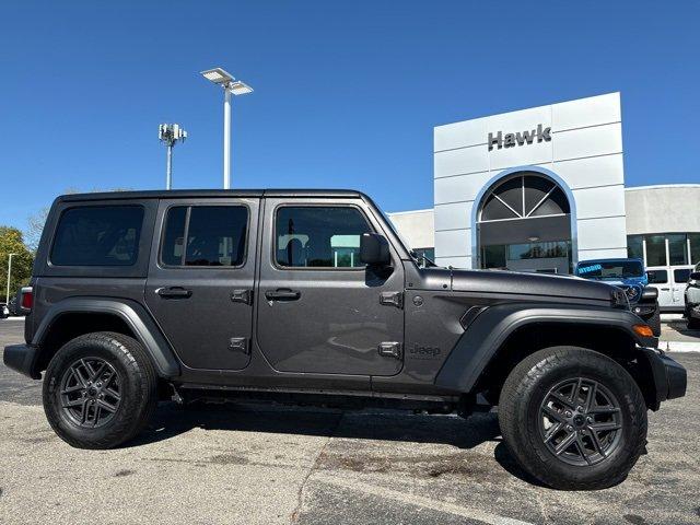 2024 Jeep Wrangler Vehicle Photo in Plainfield, IL 60586