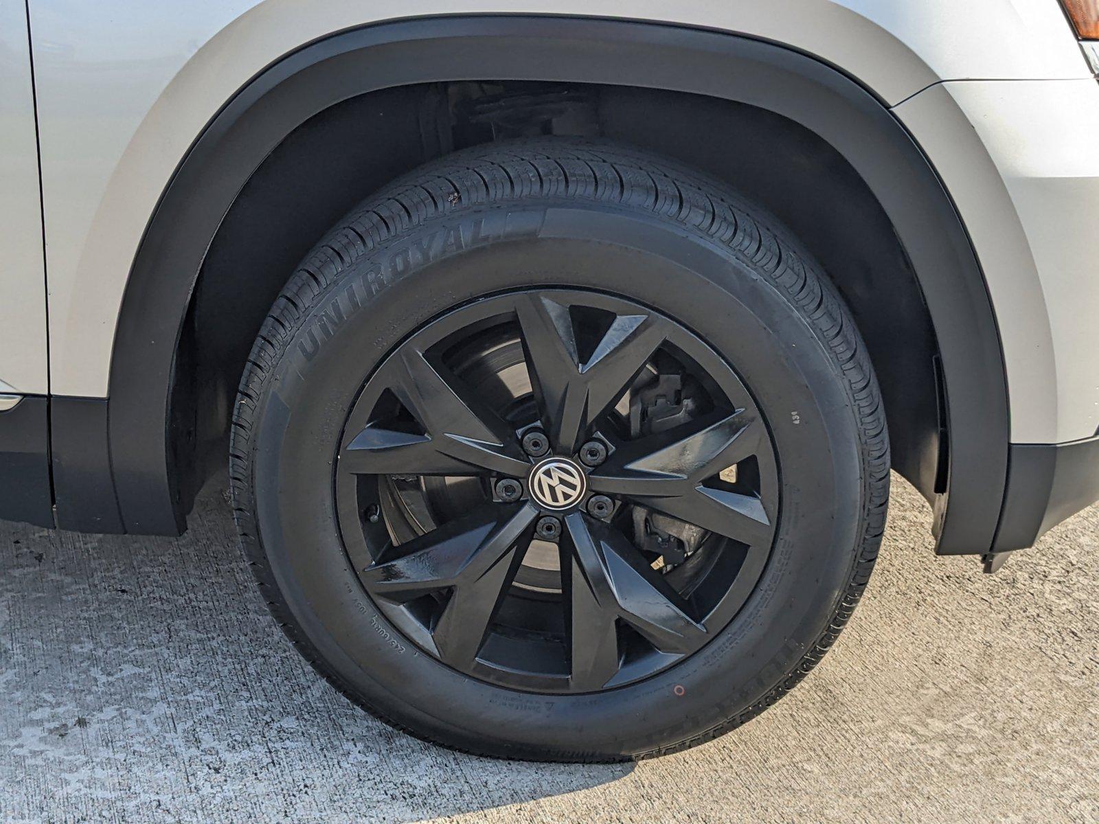 2018 Volkswagen Atlas Vehicle Photo in Miami, FL 33015