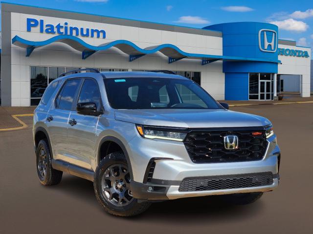 2025 Honda Pilot Vehicle Photo in Denison, TX 75020