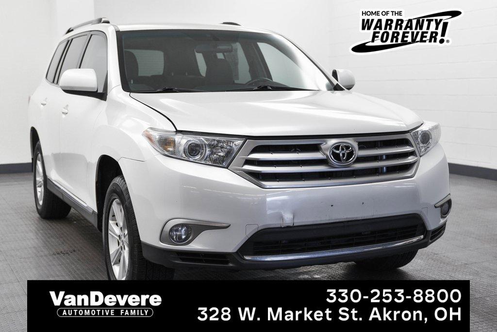 2012 Toyota Highlander Vehicle Photo in AKRON, OH 44303-2185