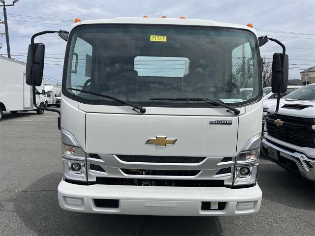 2024 Chevrolet Low Cab Forward 4500 Vehicle Photo in ALCOA, TN 37701-3235