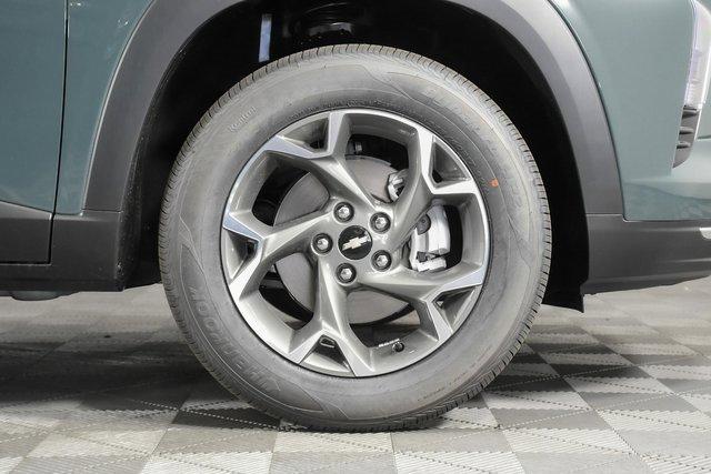 2025 Chevrolet Trax Vehicle Photo in PUYALLUP, WA 98371-4149