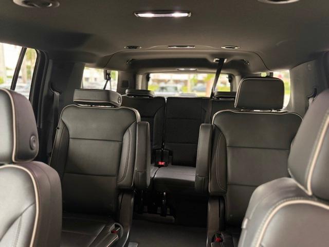 2023 Chevrolet Suburban Vehicle Photo in DELRAY BEACH, FL 33483-3294