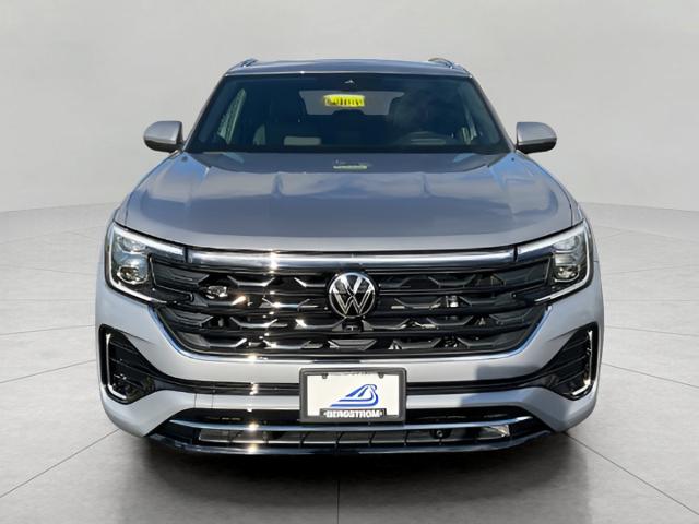 2024 Volkswagen Atlas Cross Sport Vehicle Photo in Oshkosh, WI 54904