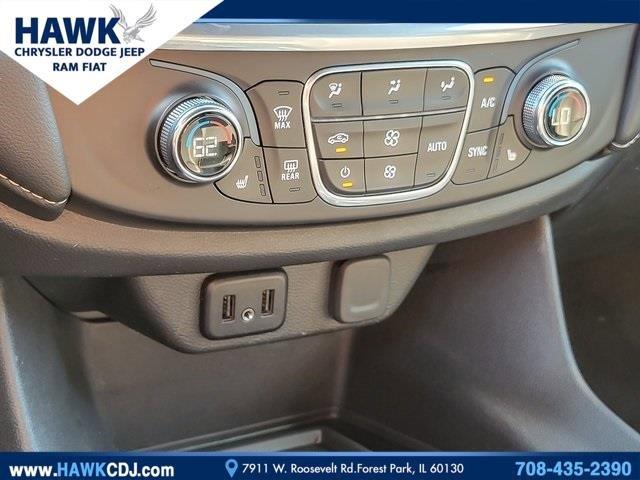 2022 Chevrolet Traverse Vehicle Photo in Saint Charles, IL 60174