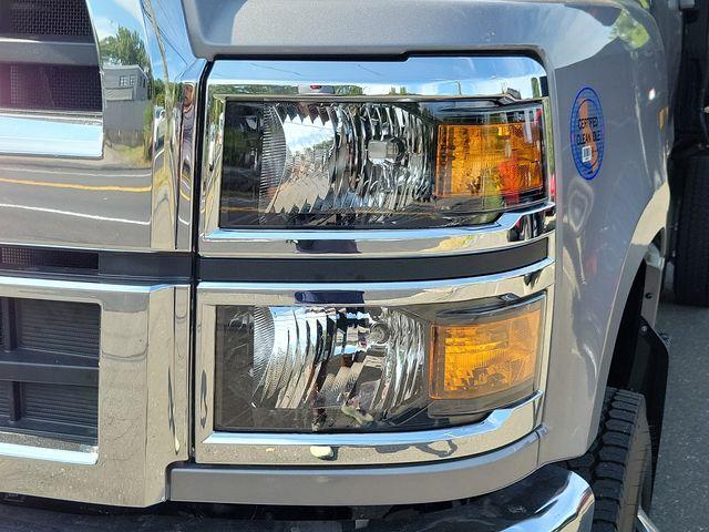 2024 Chevrolet Silverado 6500 HD Vehicle Photo in DANBURY, CT 06810-5034