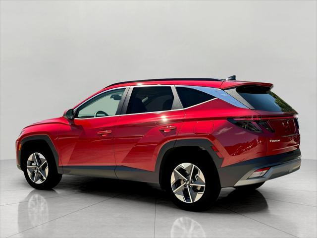 2025 Hyundai TUCSON Hybrid Vehicle Photo in Green Bay, WI 54304