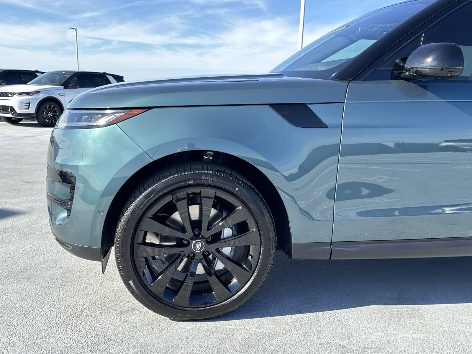 2025 Range Rover Sport Vehicle Photo in AUSTIN, TX 78717