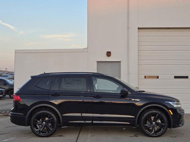 2024 Volkswagen Tiguan Vehicle Photo in WEATHERFORD, TX 76087