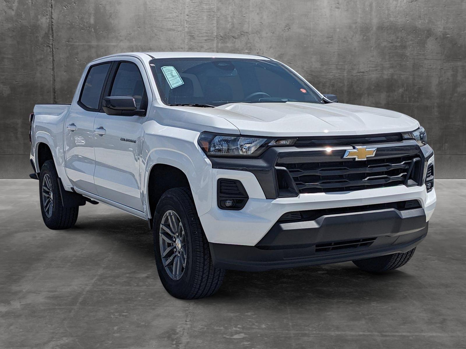 2024 Chevrolet Colorado Vehicle Photo in MIAMI, FL 33172-3015