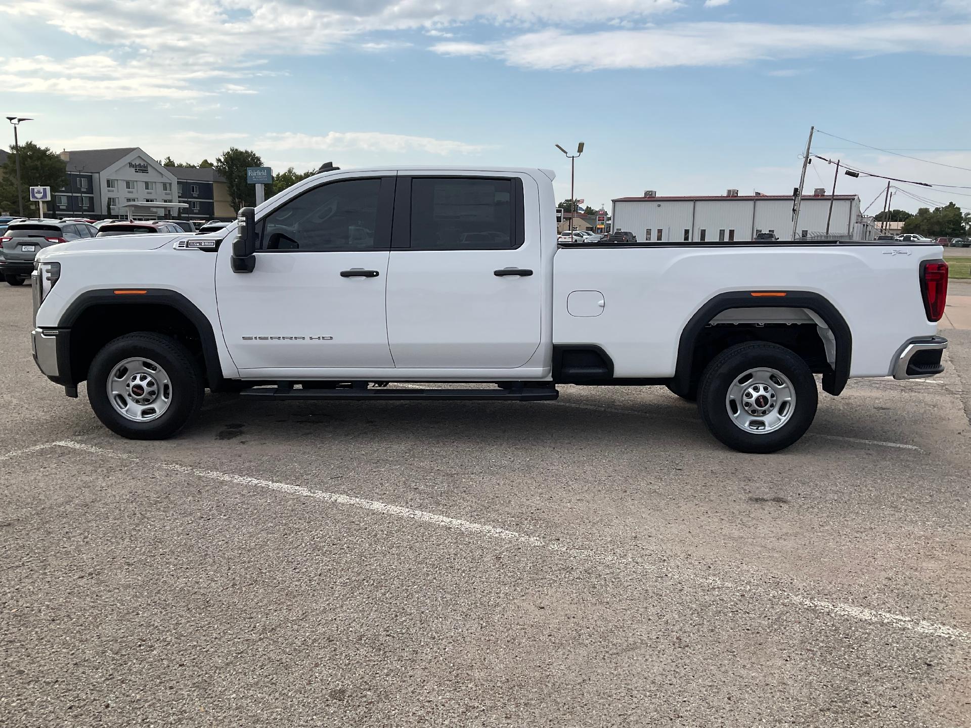 2024 GMC Sierra 2500 HD Vehicle Photo in PONCA CITY, OK 74601-1036