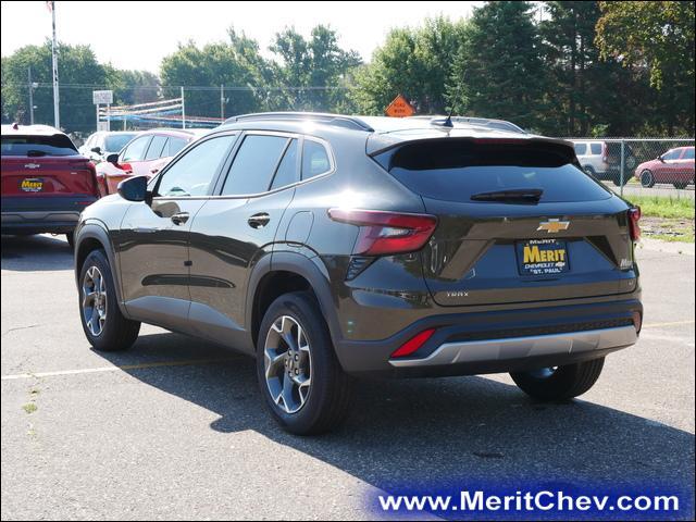 2024 Chevrolet Trax Vehicle Photo in MAPLEWOOD, MN 55119-4794