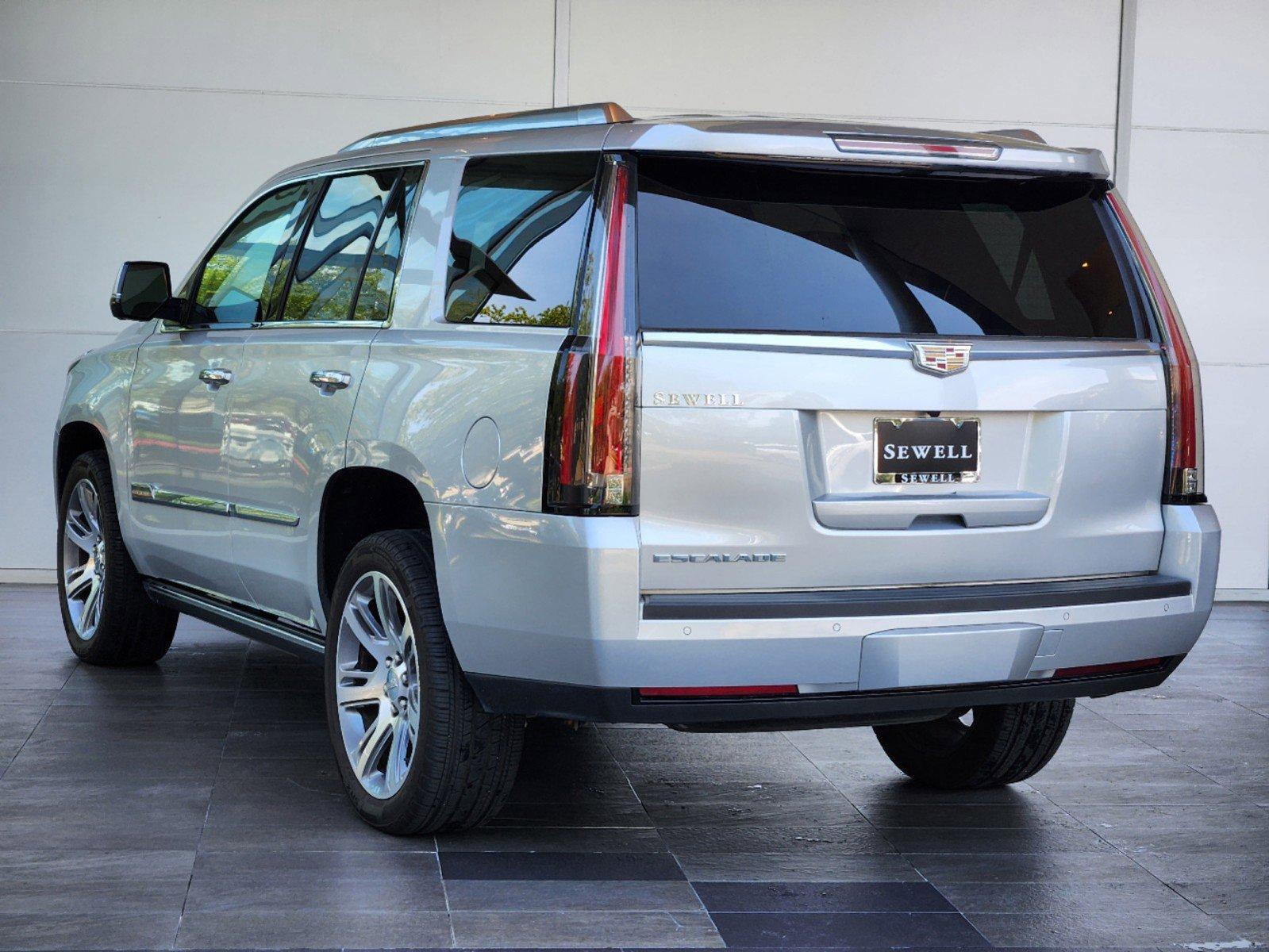 2024 Cadillac Escalade ESV Vehicle Photo in HOUSTON, TX 77079-1502