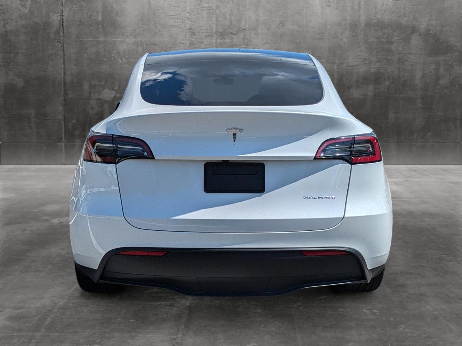 2023 Tesla Model Y Vehicle Photo in Clearwater, FL 33761