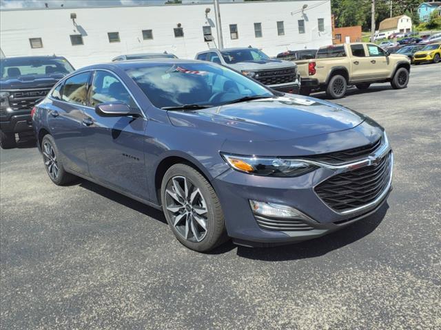 2025 Chevrolet Malibu Vehicle Photo in INDIANA, PA 15701-1897