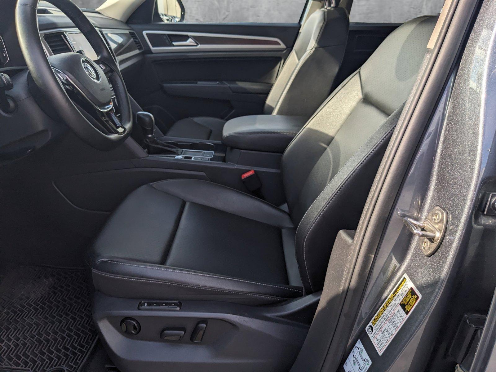 2019 Volkswagen Atlas Vehicle Photo in MIAMI, FL 33172-3015