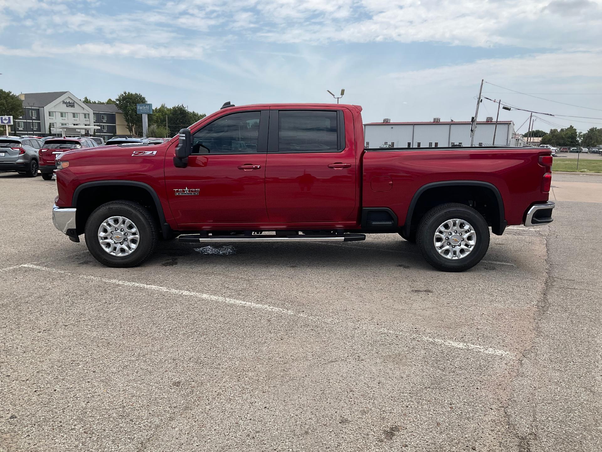 2024 Chevrolet Silverado 2500 HD Vehicle Photo in PONCA CITY, OK 74601-1036