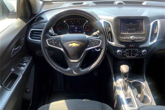 2022 Chevrolet Equinox Vehicle Photo in TOPEKA, KS 66609-0000