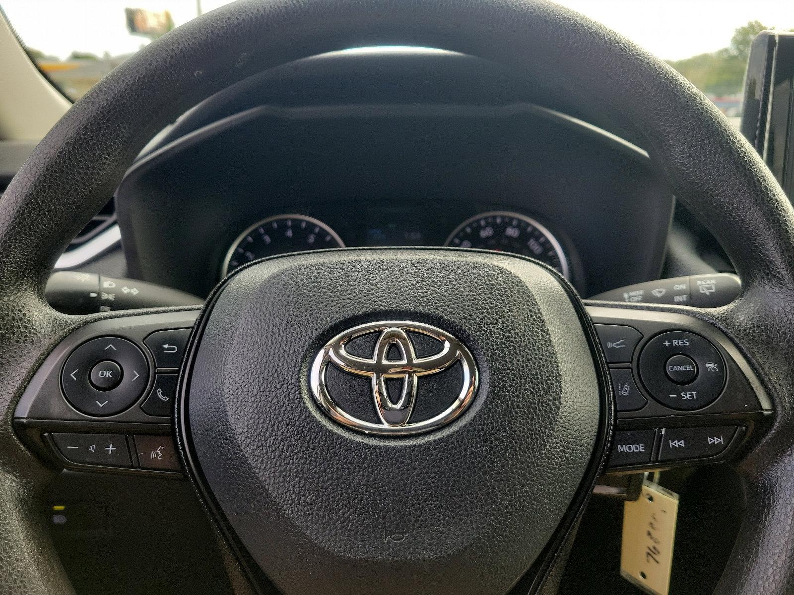 2021 Toyota RAV4 Vehicle Photo in Trevose, PA 19053