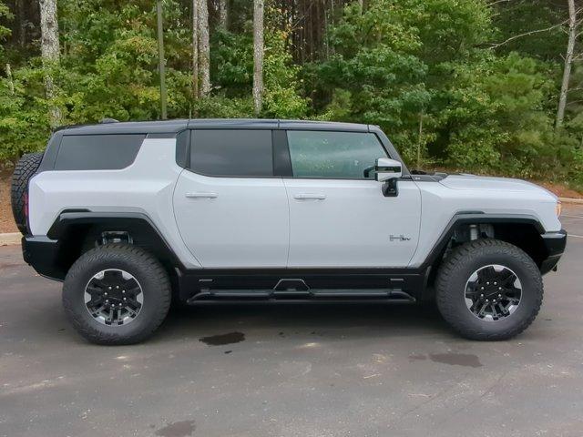 2025 GMC HUMMER EV SUV Vehicle Photo in ALBERTVILLE, AL 35950-0246