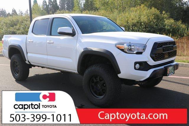 2022 Toyota Tacoma 4WD Vehicle Photo in Salem, OR 97301