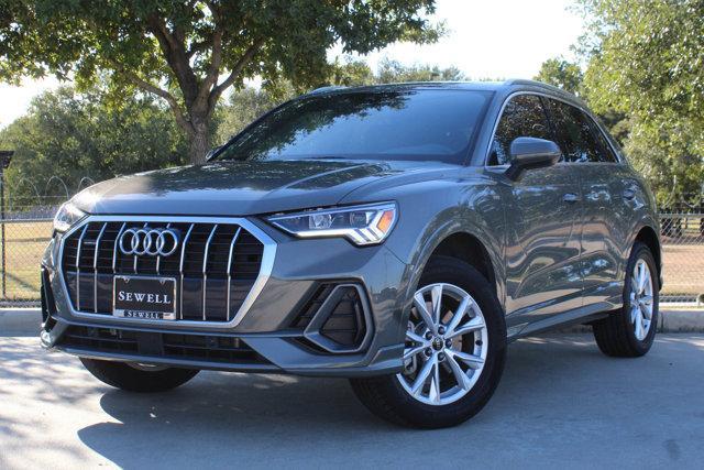 2024 Audi Q3 Vehicle Photo in HOUSTON, TX 77090