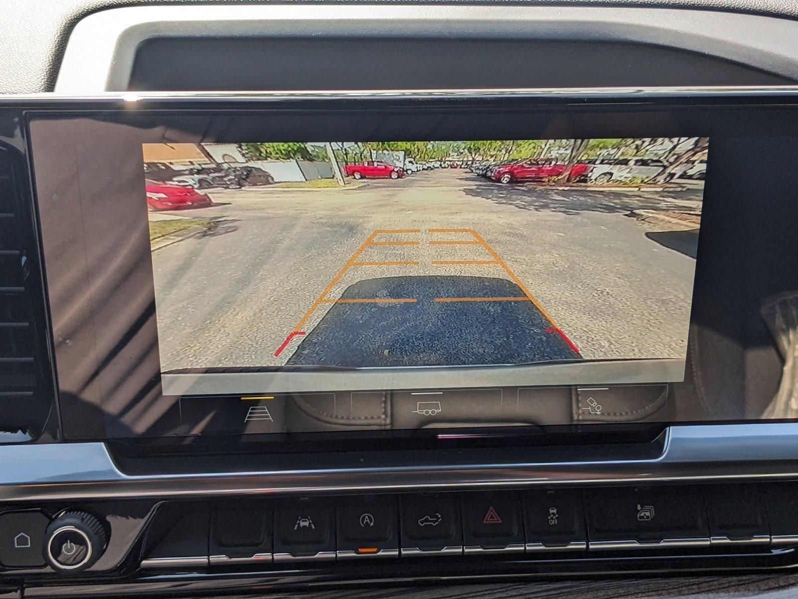 2024 Chevrolet Silverado 1500 Vehicle Photo in GREENACRES, FL 33463-3207