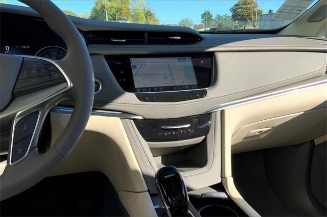 2025 Cadillac XT5 Vehicle Photo in KANSAS CITY, MO 64114-4545