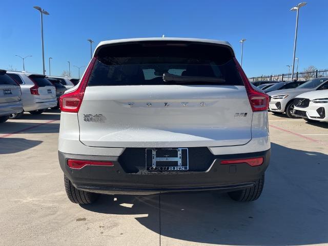 2025 Volvo XC40 Vehicle Photo in Grapevine, TX 76051