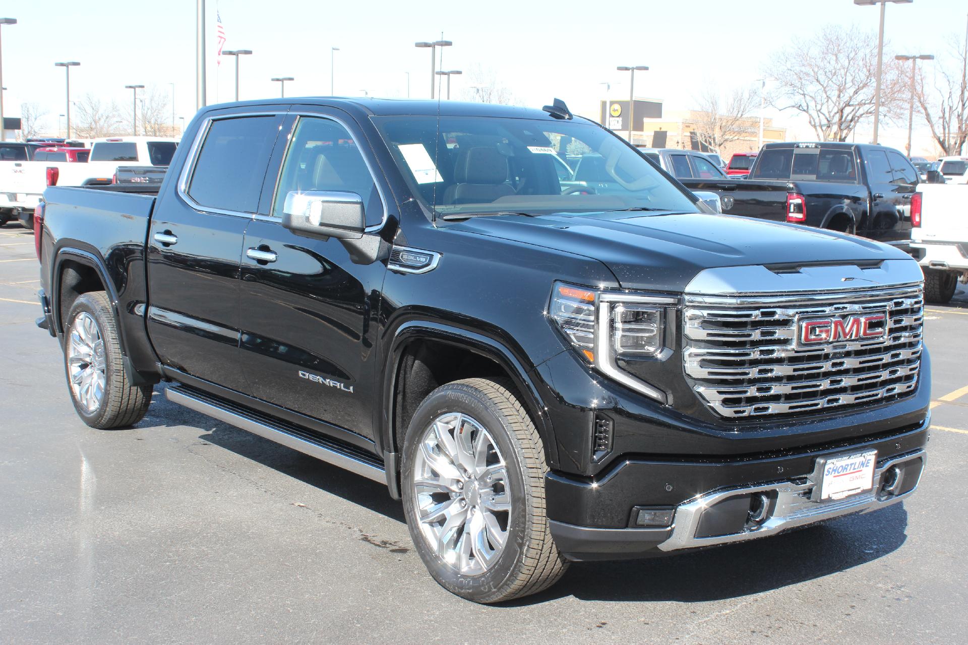 2024 GMC Sierra 1500 Vehicle Photo in AURORA, CO 80012-4011