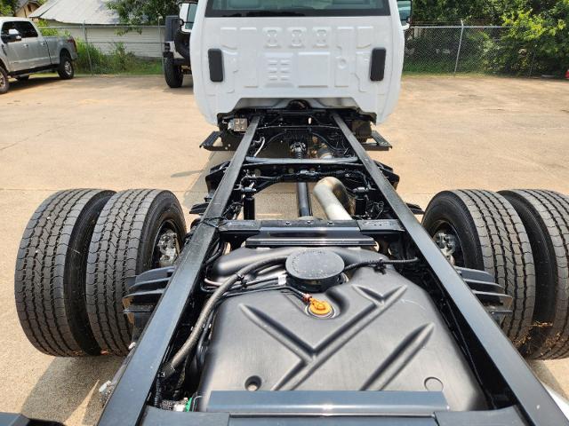 2024 Chevrolet Silverado 5500 HD Vehicle Photo in ENNIS, TX 75119-5114