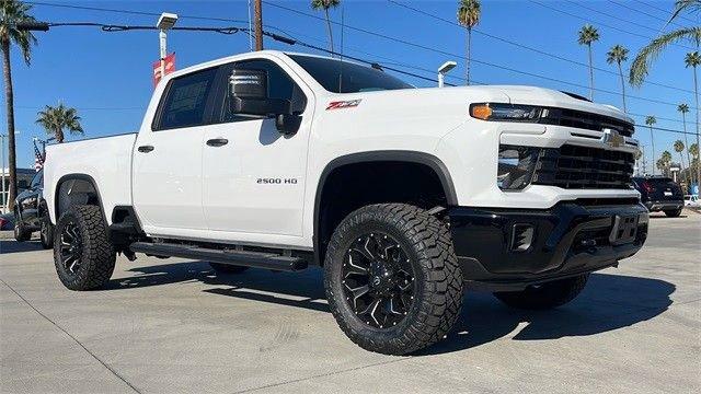 2024 Chevrolet Silverado 2500 HD Vehicle Photo in RIVERSIDE, CA 92504-4106