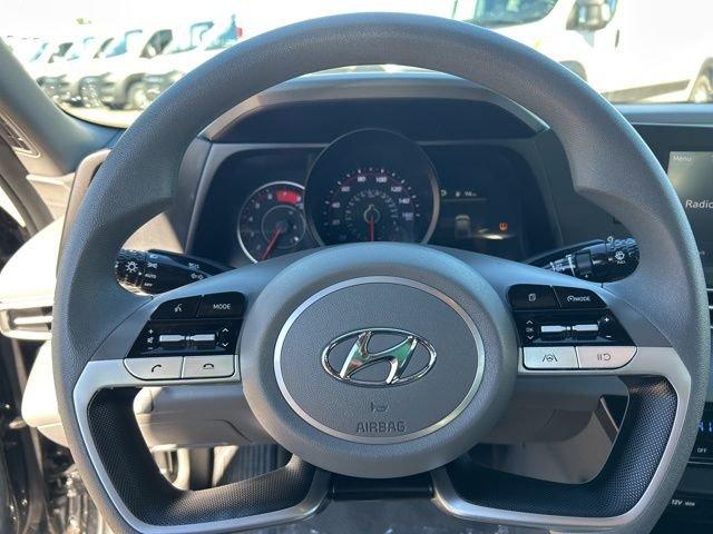 2022 Hyundai Elantra Vehicle Photo in MEDINA, OH 44256-9631