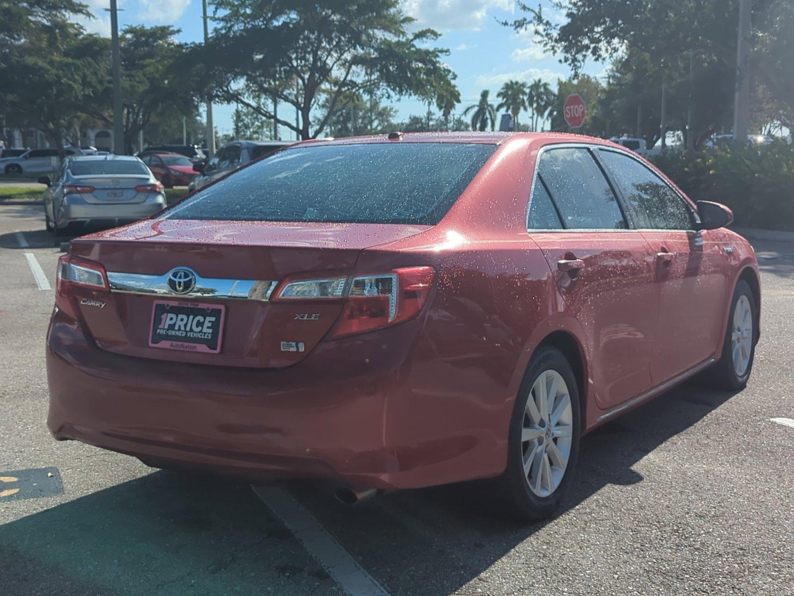 2014 Toyota Camry Hybrid Vehicle Photo in Ft. Myers, FL 33907