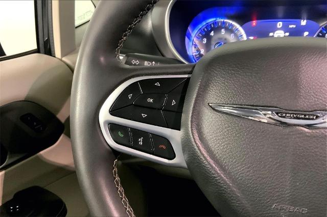 2022 Chrysler Pacifica Vehicle Photo in Kansas City, MO 64114