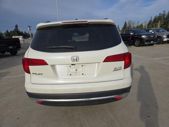 2017 Honda Pilot Vehicle Photo in EVERETT, WA 98203-5662