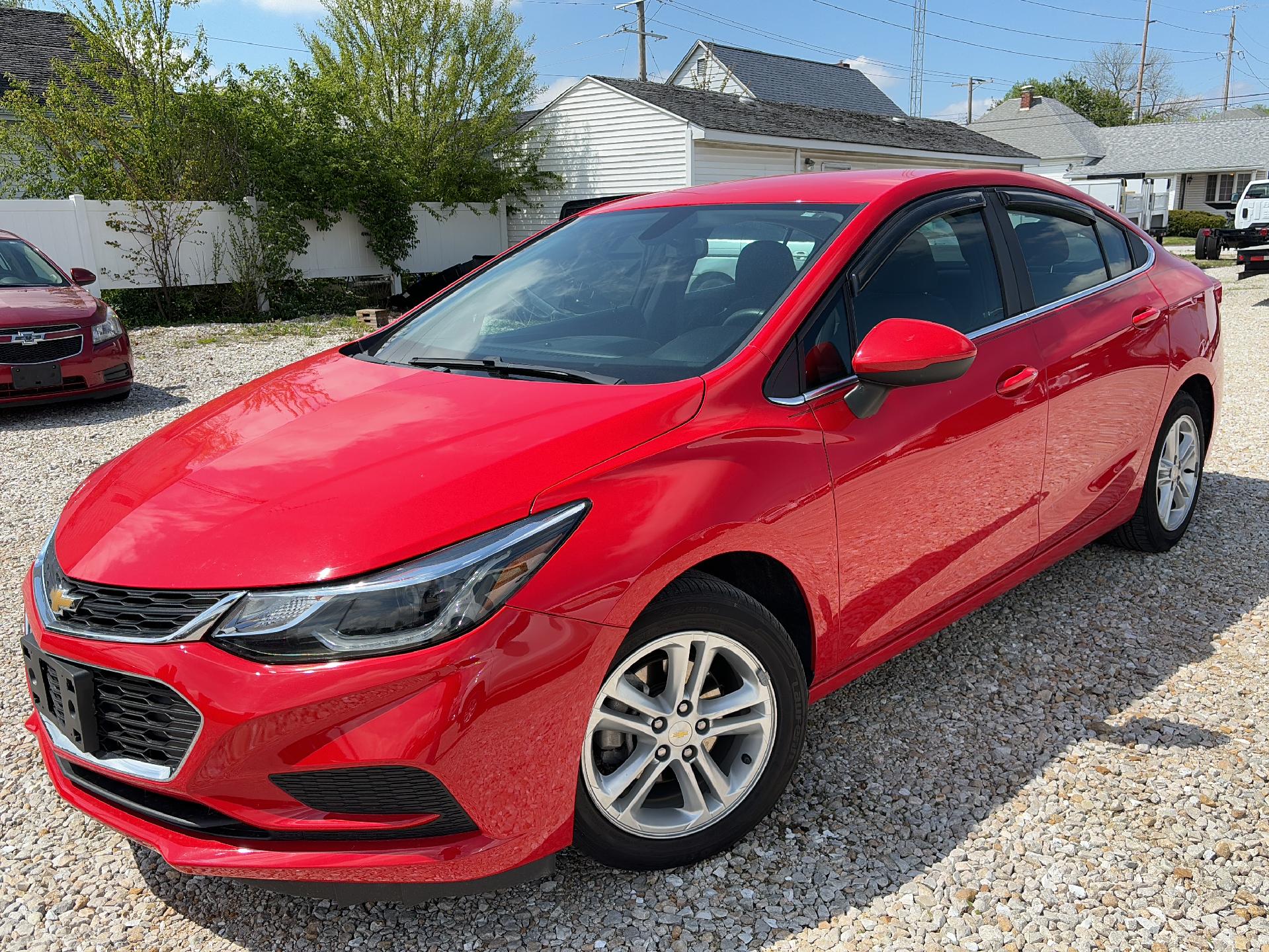 Used 2017 Chevrolet Cruze LT with VIN 3G1BE5SM5HS566398 for sale in Winchester, IL