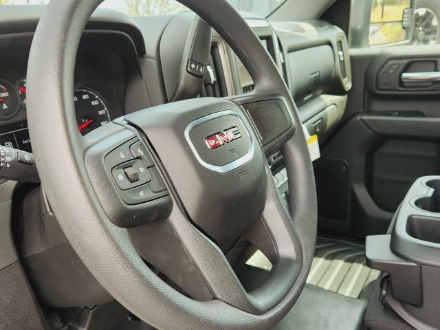 2024 GMC Sierra 2500 HD Vehicle Photo in LOWELL, MA 01852-4336