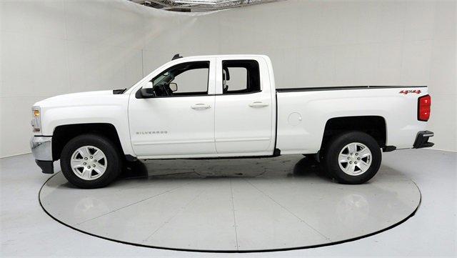 Used 2018 Chevrolet Silverado 1500 LT with VIN 1GCVKREH8JZ125652 for sale in Dearborn, MI