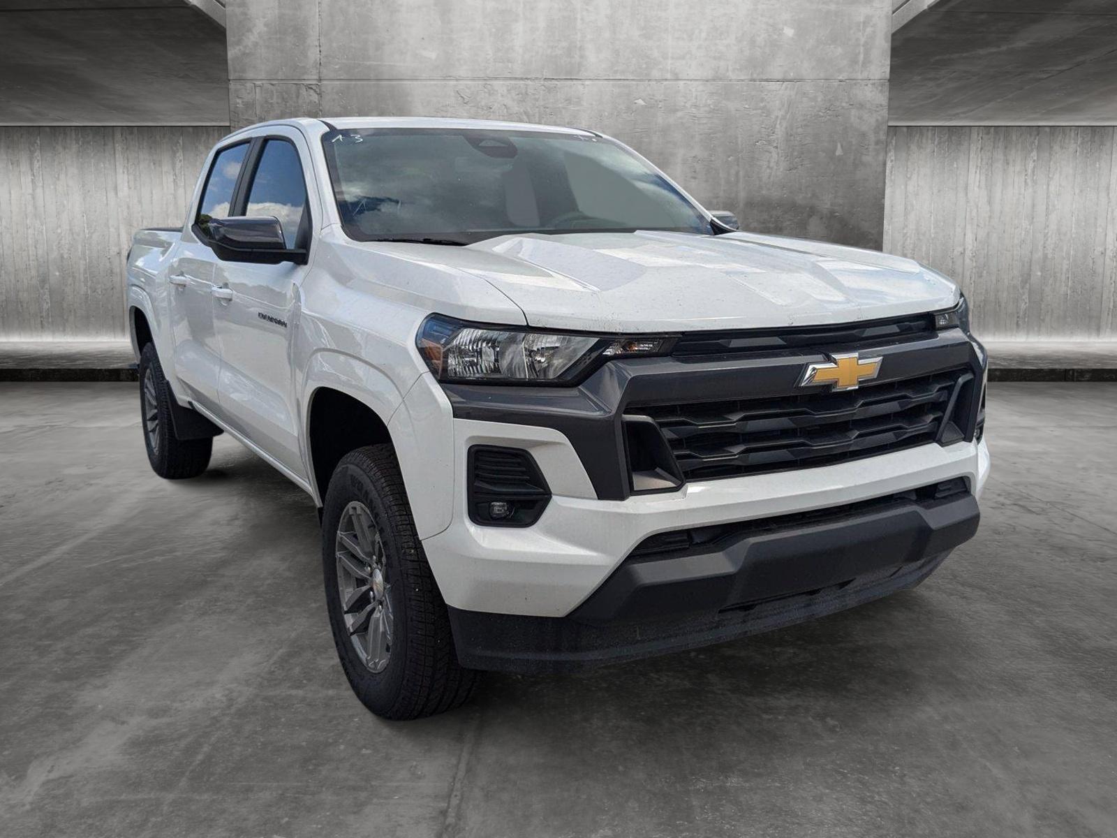 2024 Chevrolet Colorado Vehicle Photo in MIAMI, FL 33134-2699