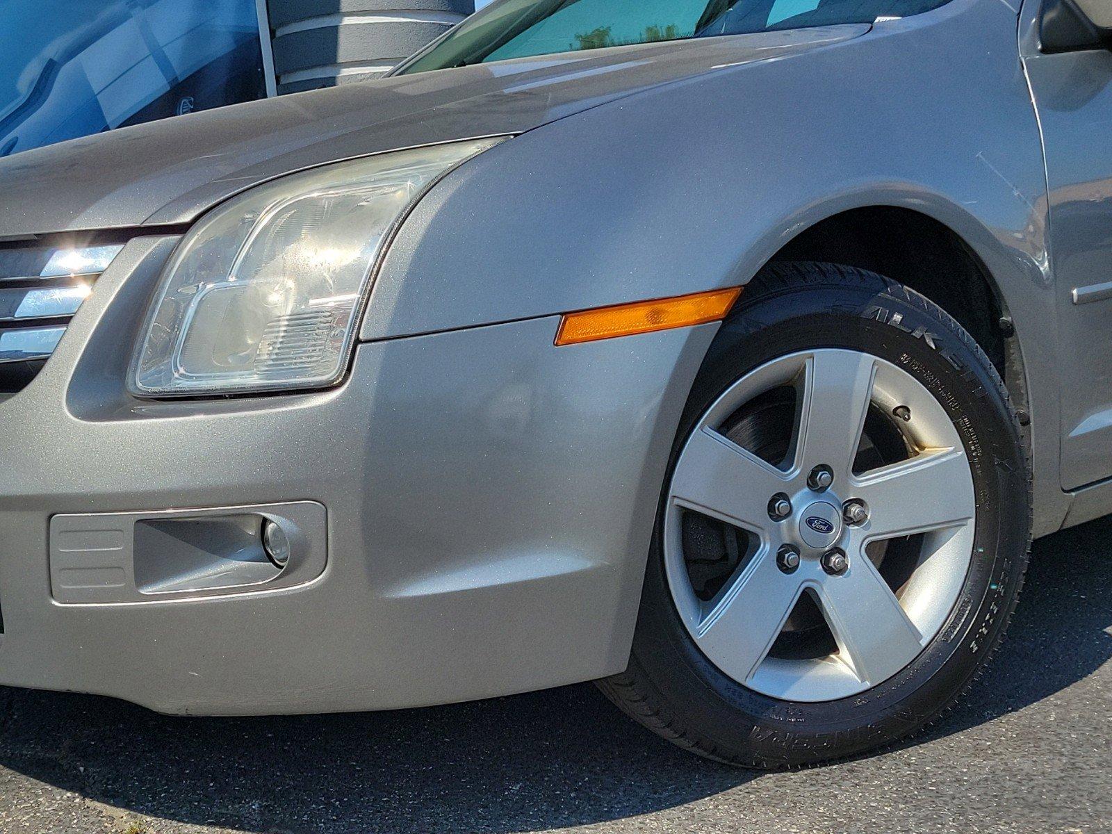 2008 Ford Fusion Vehicle Photo in Saint Charles, IL 60174