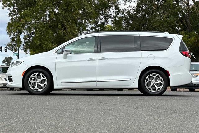 2022 Chrysler Pacifica Vehicle Photo in ELK GROVE, CA 95757-8703