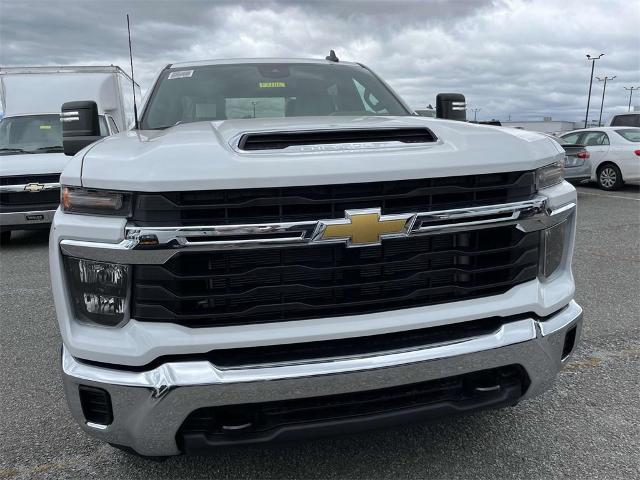 2024 Chevrolet Silverado 2500 HD Vehicle Photo in ALCOA, TN 37701-3235