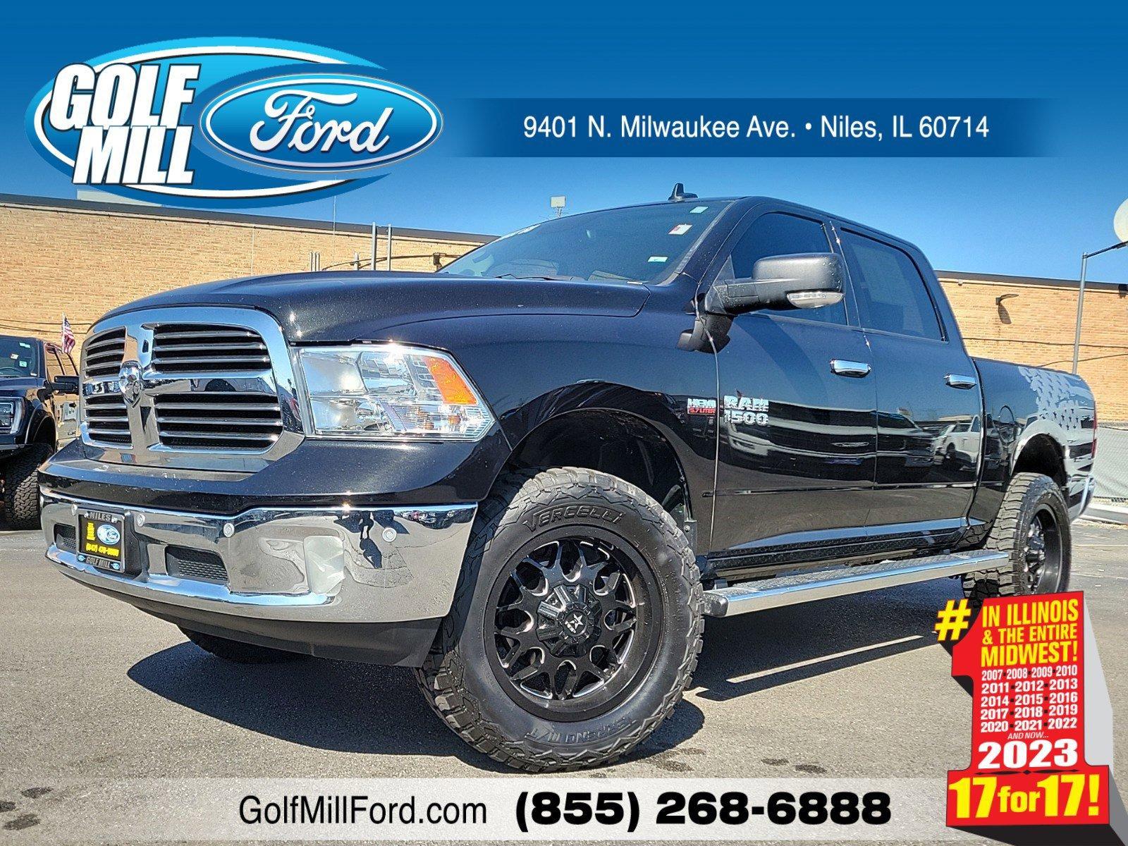 2017 Ram 1500 Vehicle Photo in Saint Charles, IL 60174