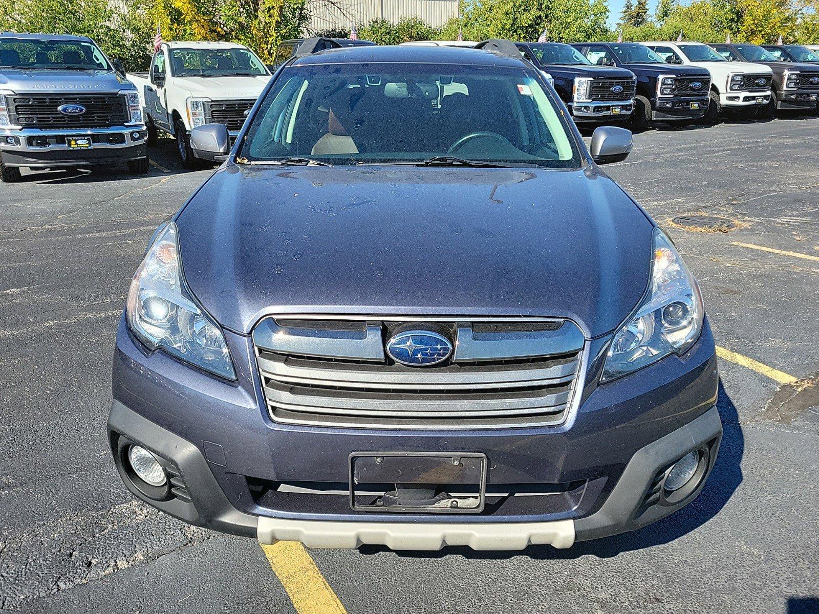 2014 Subaru Outback Vehicle Photo in Saint Charles, IL 60174