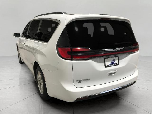 2022 Chrysler Pacifica Vehicle Photo in GREEN BAY, WI 54303-3330